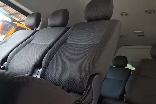 Interior Isuzu Elf-Puhan Travel | Jakarta Lampung Palembang